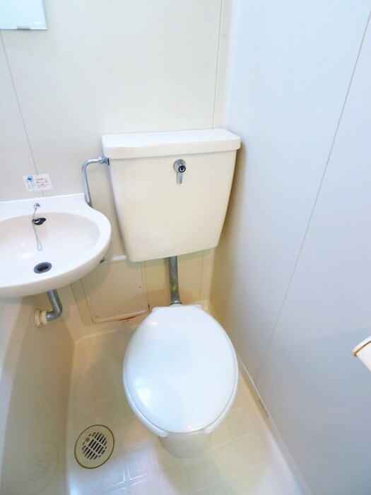 物件内観写真12　(トイレ)