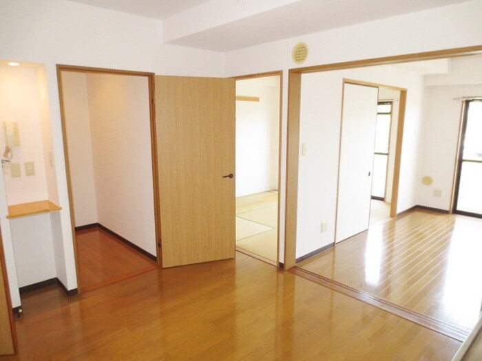 物件内観写真7　(居室)