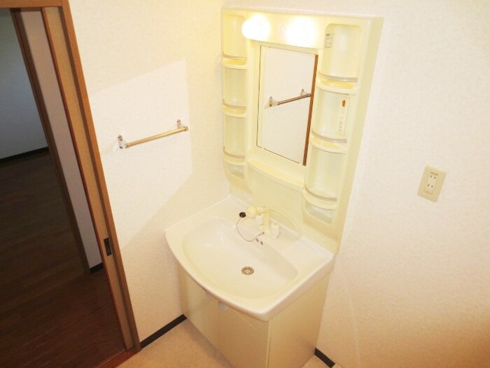 物件内観写真11　(洗面)