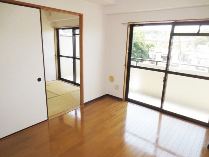 物件内観写真14　(居室)