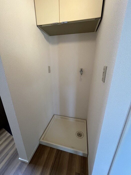 物件内観写真13　(洗濯機置場)