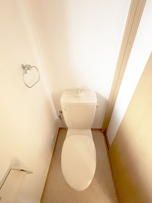 物件内観写真13　(トイレ)