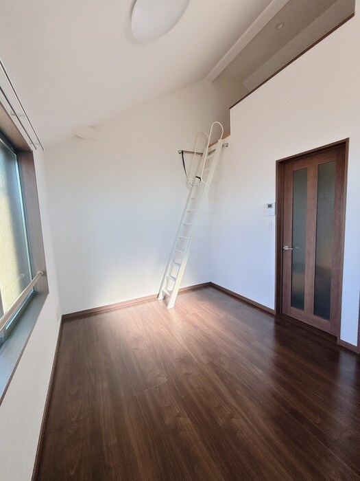 物件内観写真5　(居室)