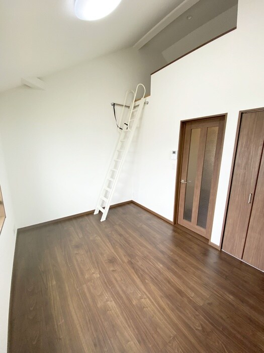 物件内観写真6　(居室)