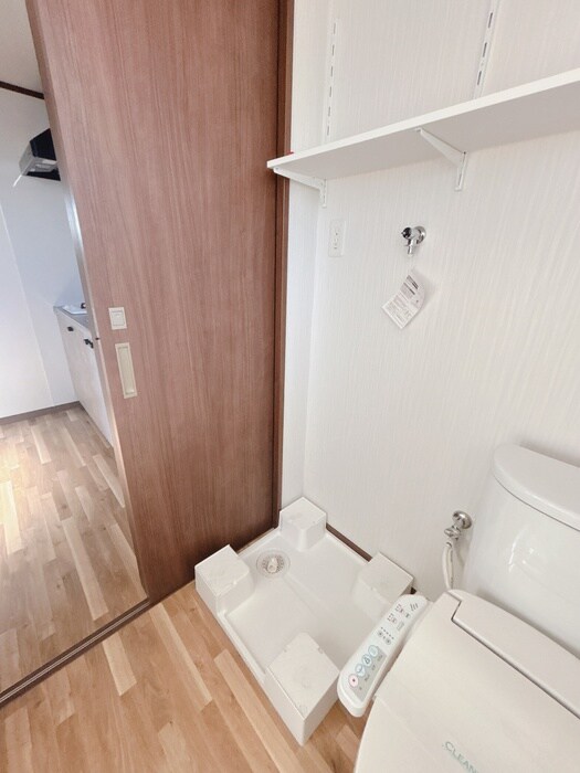 物件内観写真11　(洗濯機置場)