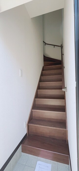 物件内観写真13　(廊下)