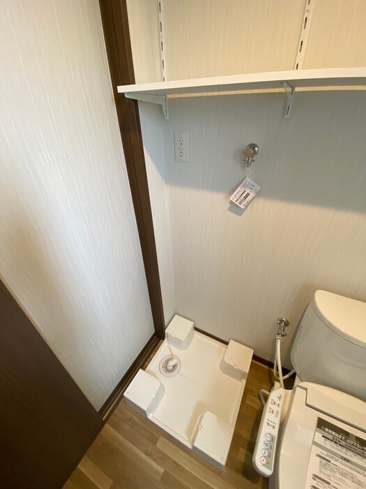 物件内観写真15　(洗濯機置場)