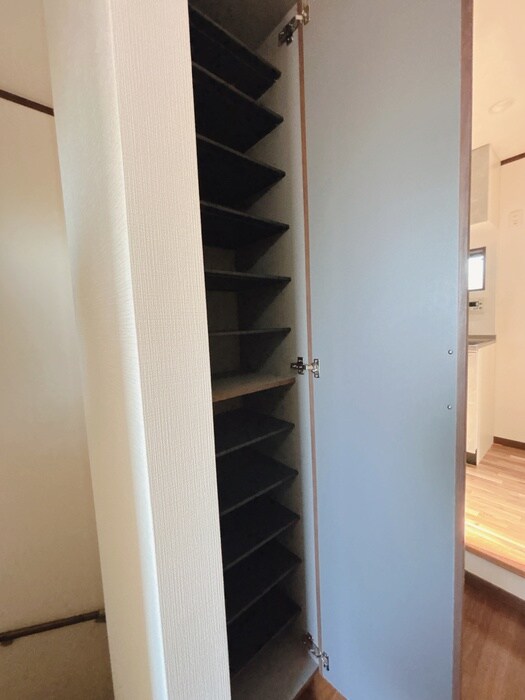 物件内観写真16　(靴箱)