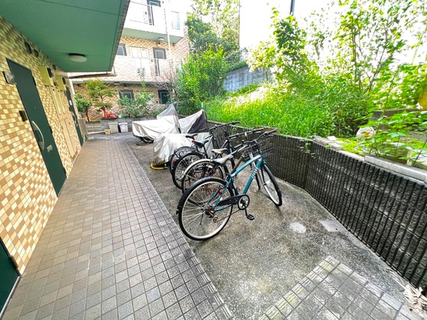 駐輪場