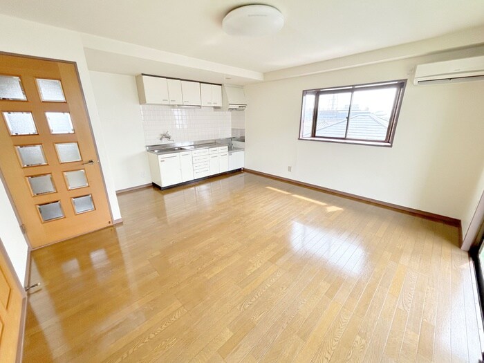 物件内観写真8　(居室)