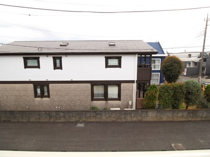 物件内観写真13　(室内からの展望)