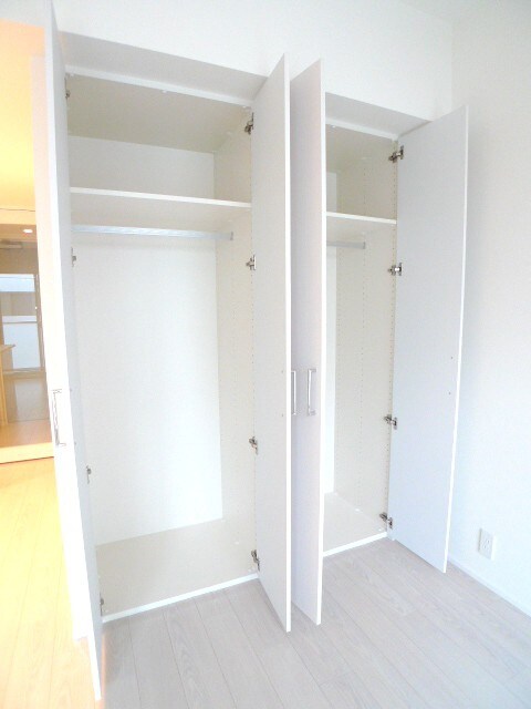 物件内観写真11　(収納)