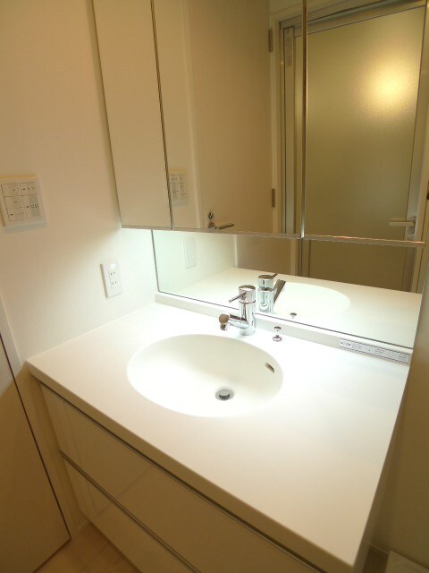 物件内観写真13　(洗面)