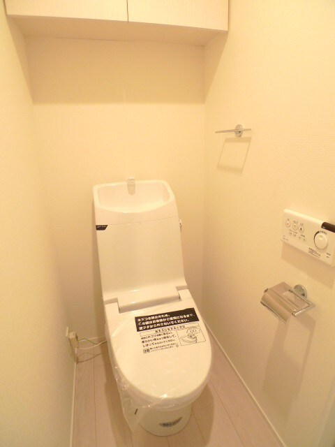 物件内観写真14　(トイレ)