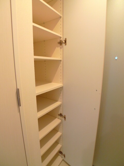 物件内観写真17　(靴箱)