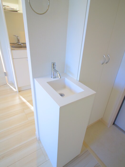 物件内観写真9　(洗面)