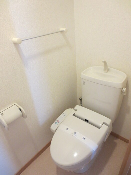 物件内観写真8　(トイレ)