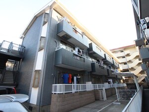 ジョリ－パレス外観写真