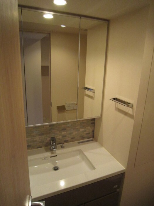 物件内観写真13　(洗面)