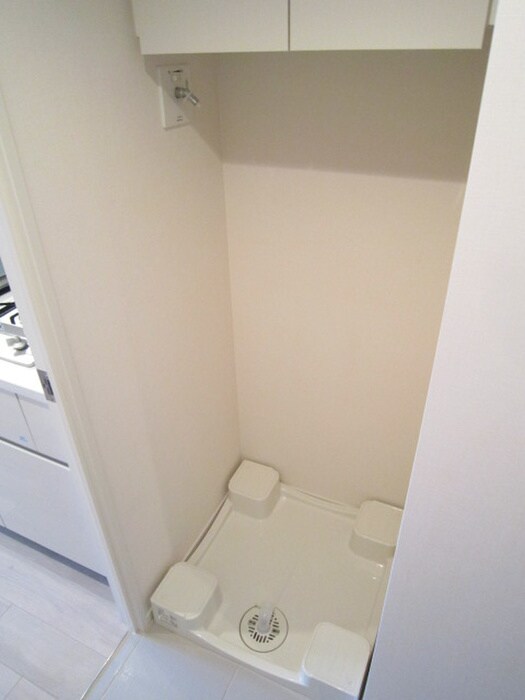 物件内観写真15　(洗濯機置場)