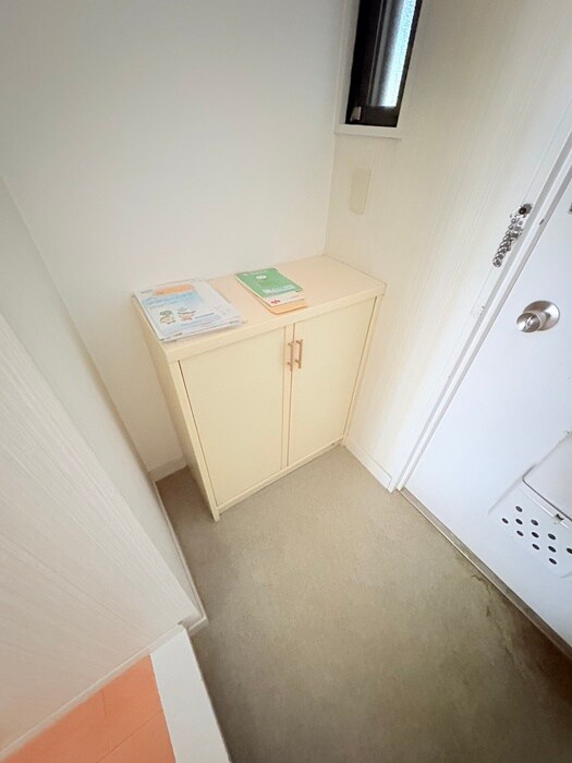 物件内観写真5　(靴箱)