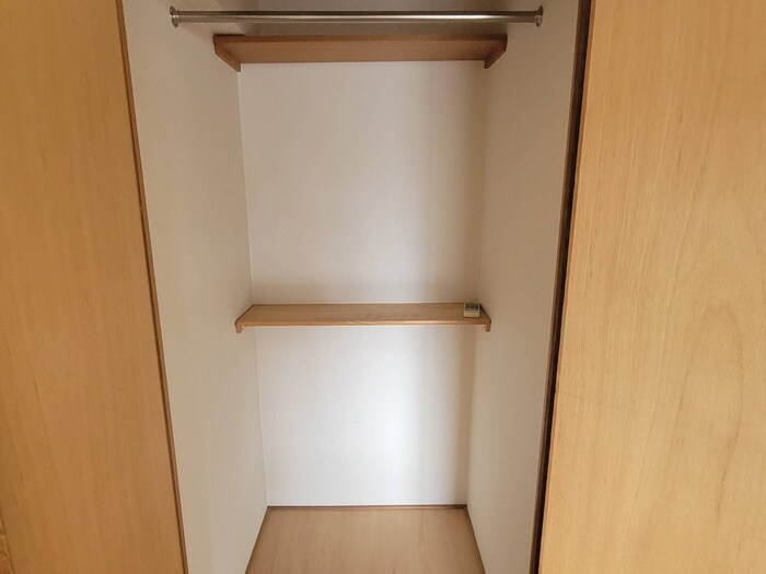物件内観写真12　(収納)