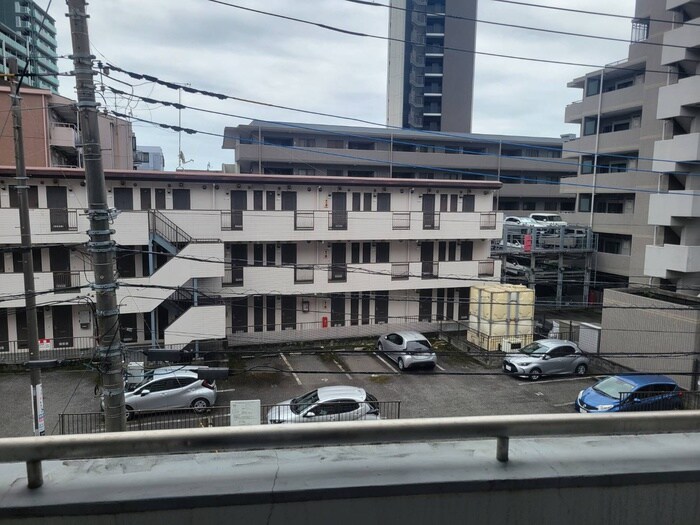 物件内観写真14　(室内からの展望)