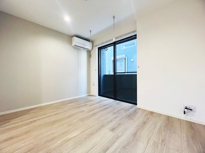 物件内観写真8　(居室)