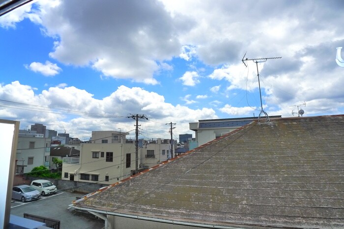 物件内観写真22　(室内からの展望)