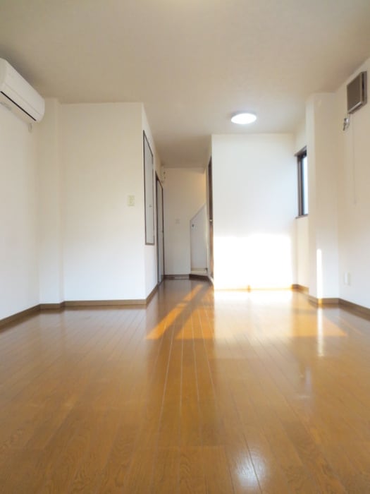 物件内観写真5　(居室)