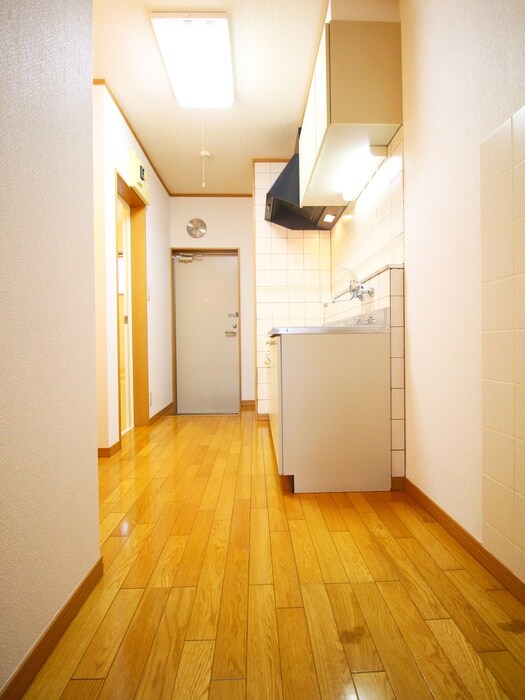 物件内観写真19　(廊下)