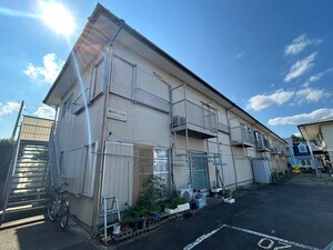 東前グリーンハイムA号棟外観写真