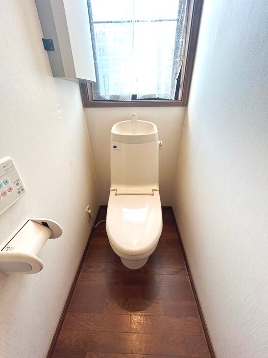 物件内観写真13　(トイレ)