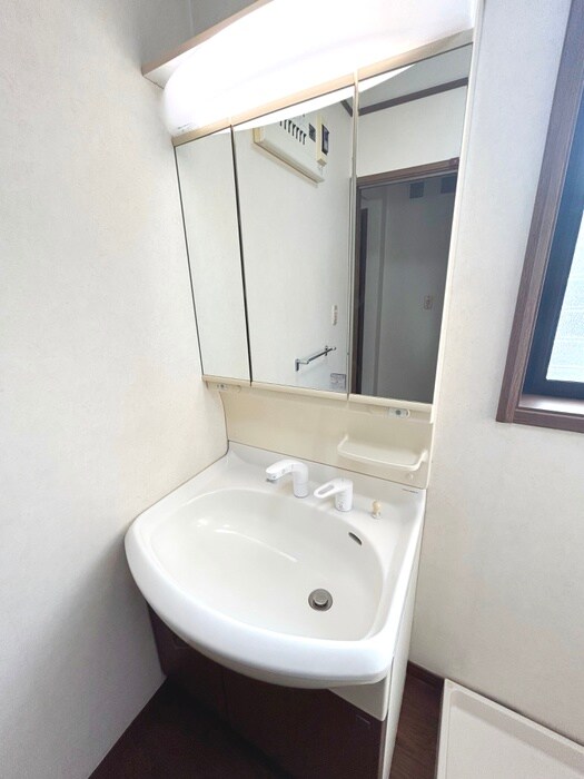 物件内観写真14　(洗面)