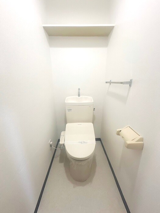 物件内観写真14　(トイレ)