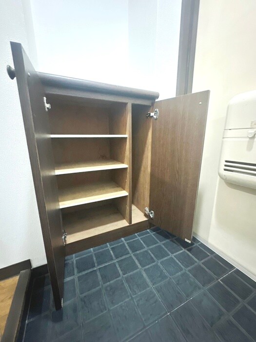 物件内観写真18　(靴箱)