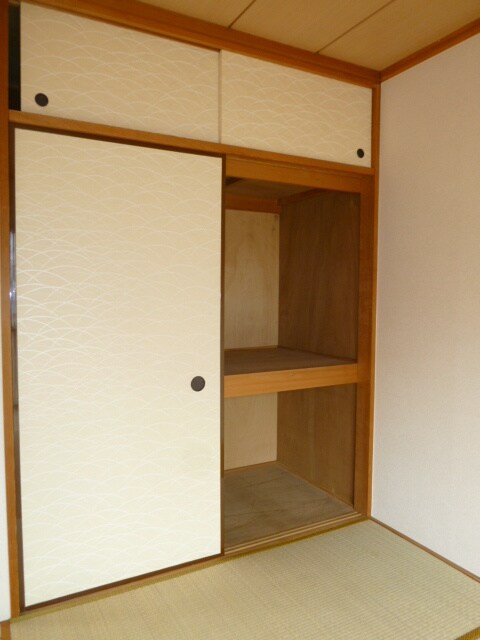 物件内観写真13　(収納)