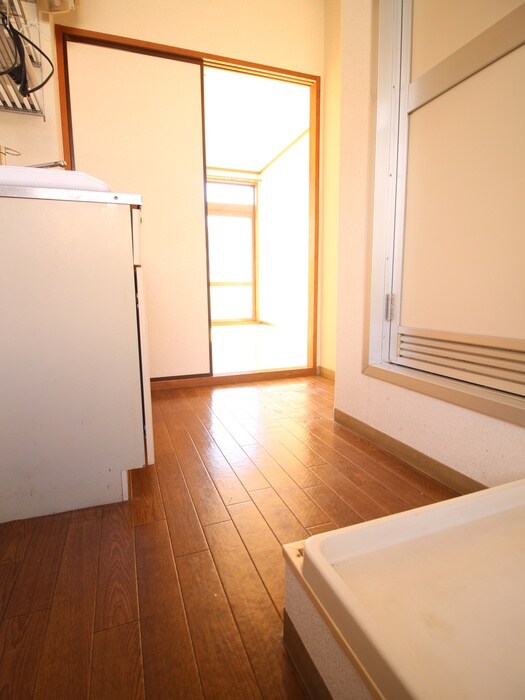 物件内観写真15　(玄関)