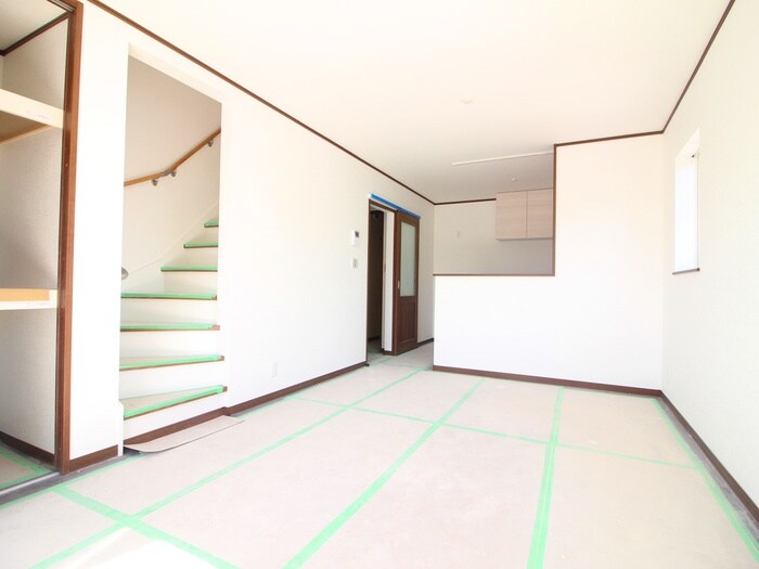 物件内観写真4　(居室)