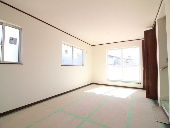 物件内観写真5　(居室)