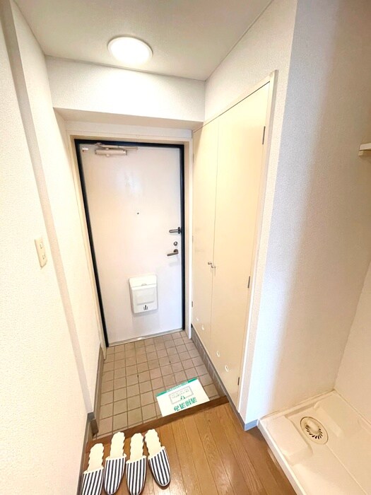 物件内観写真17　(玄関)