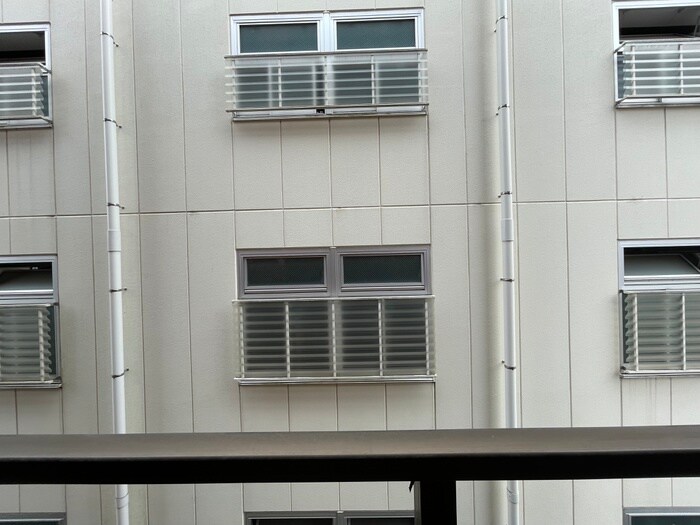 物件内観写真20　(室内からの展望)