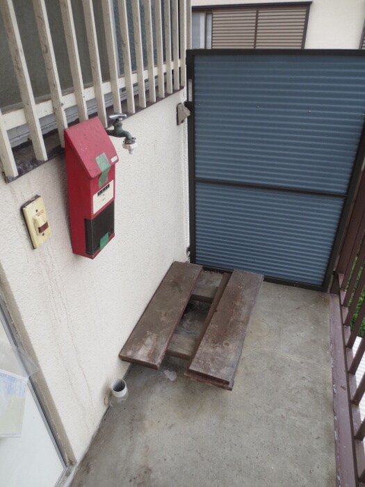 物件内観写真11　(洗濯機置場)