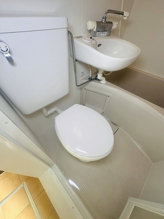 物件内観写真14　(トイレ)