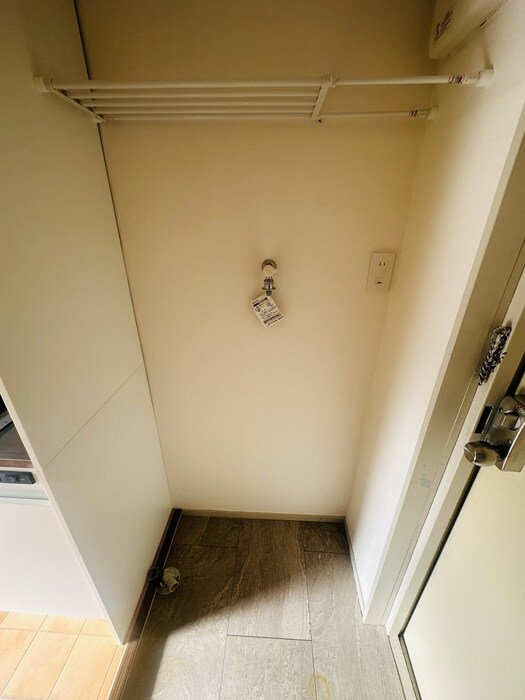 物件内観写真15　(洗濯機置場)