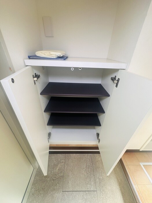 物件内観写真16　(靴箱)