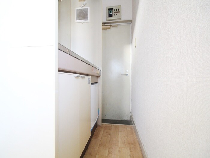 物件内観写真10　(廊下)