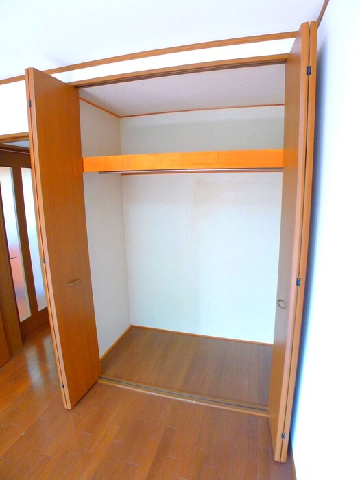 物件内観写真12　(収納)