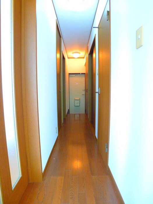 物件内観写真20　(廊下)