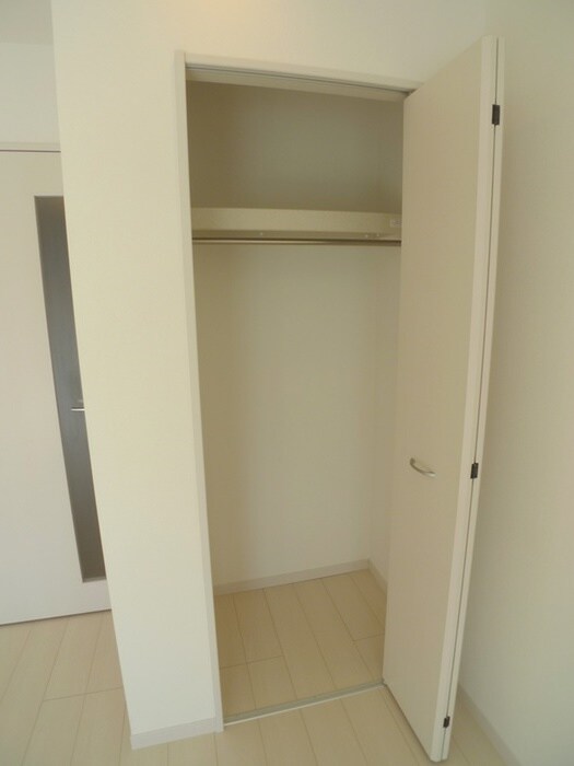 物件内観写真6　(収納)